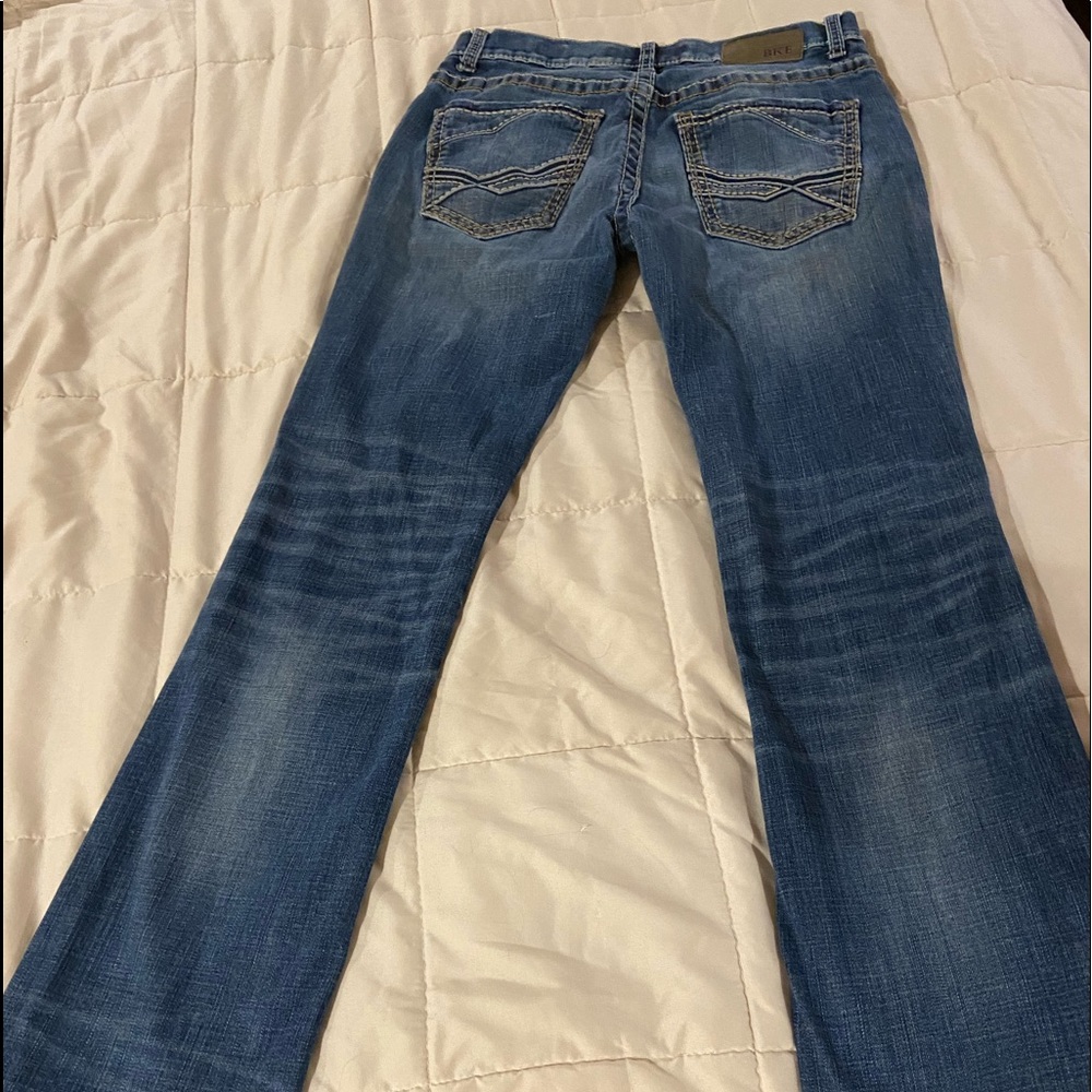 Men’s BKE Medium wash, Aidan Bootcut in 32R.